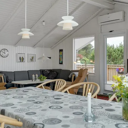 Arlette - 1-8km From The Sea By Interhome *